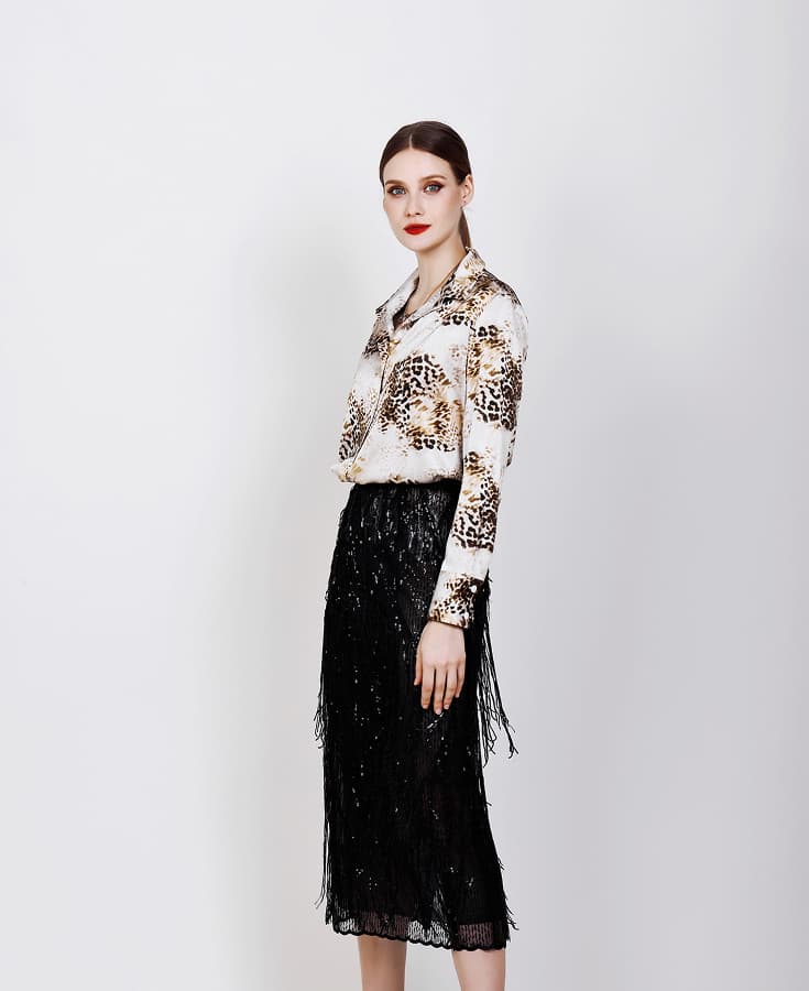 Silk-Printed-Leopard-Print-Silk-Shirt-601030-Leopard-Print-Model