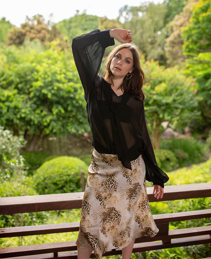 Silk-Printed-Leopard-Print-Classic-Skirt-601032-Leopard-Print-Model